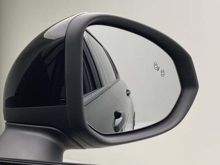 Lynk & Co 01 01 MORE PHEV DEMO