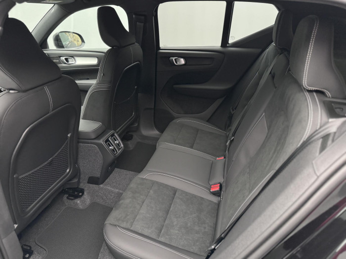 Volvo XC40 B3 AUT BLACK EDITION ULTRA 2.0 Edition