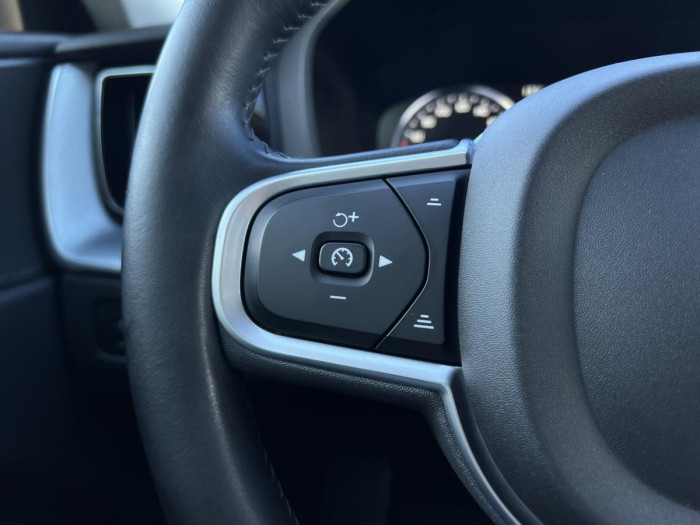 Volvo XC60 D4 AWD MOMENTUM Aut 1.maj. 2.0 d Momentum