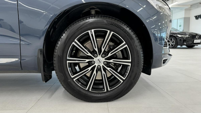 Volvo XC60 T8 AWD RECHARGE REZERVACE
