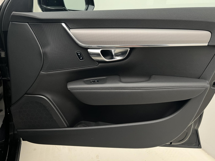 Volvo V90 B4 MOMENTUM AUT 2.0 Momentum