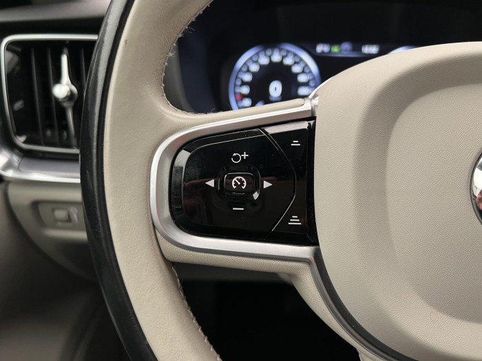 Volvo V60 CC D4 AWD AUT CZ 2.0 d CC CC