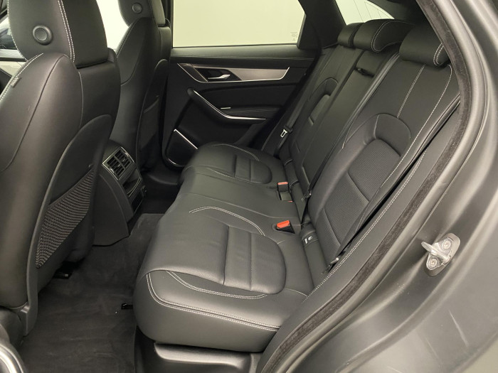 Jaguar F-Pace P250 SE AWD AUT REZERVACE 2.0 SE