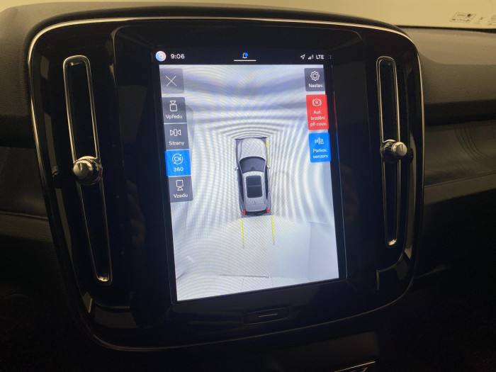 Volvo XC40 RECHARGE TWIN ENGINE PLUS CZ