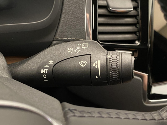 Volvo XC90 B5 AWD INSCRIPTION AUT CZ 7m