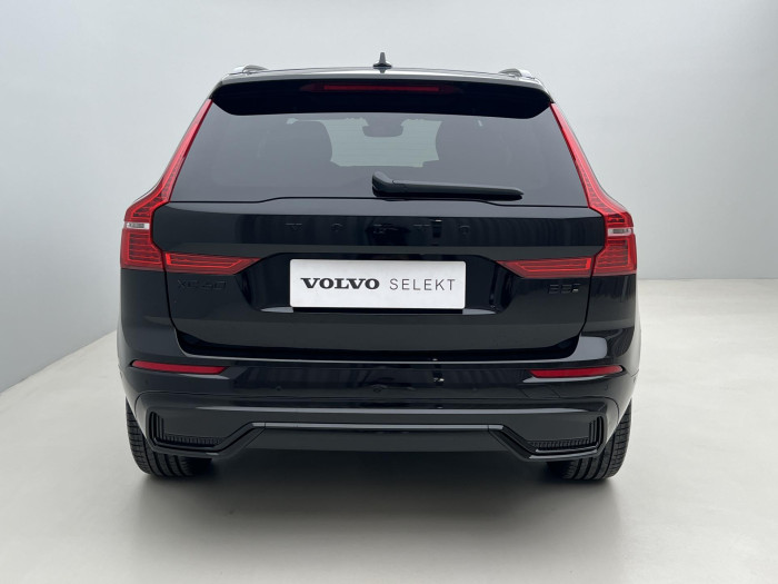 Volvo XC60 B5 AWD BLACK EDITION AUT CZ 2.0 Edition