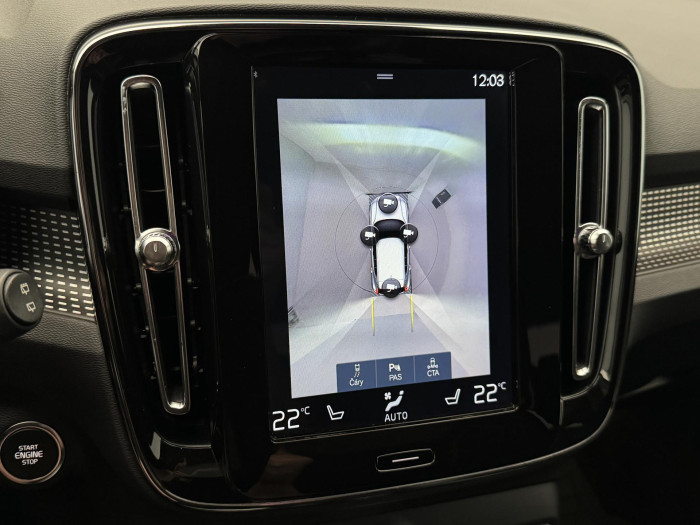 Volvo XC40 T5 AWD R-DESIGN