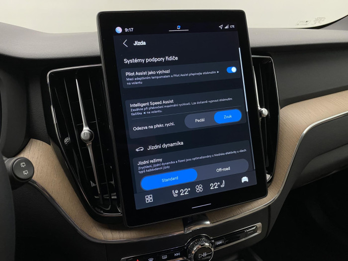 Volvo XC60 B5 AWD AUT DARK PLUS