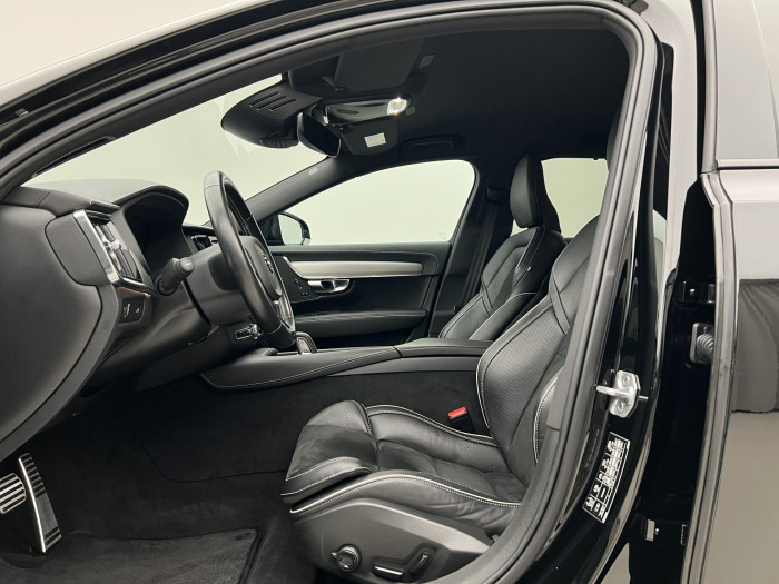Volvo V90 B4 R-DESIGN AUT 1.maj.