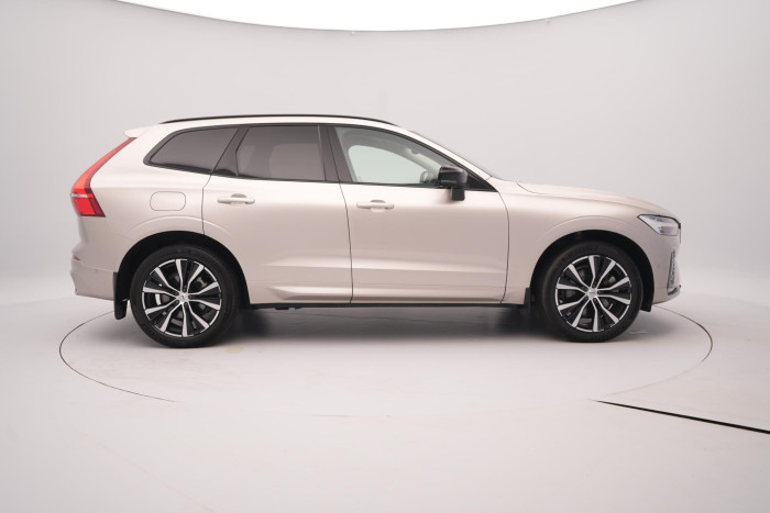 Volvo XC60 B4 AWD PLUS DARK AUT 1. maj