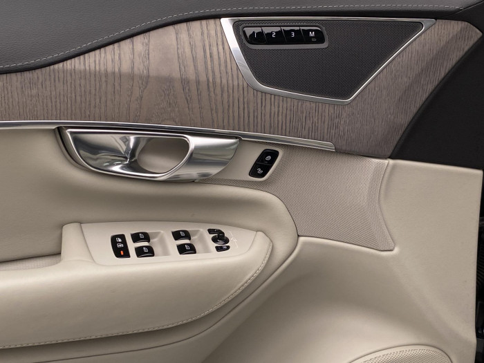 Volvo XC90 B5 AWD INSCRIPTION AUT CZ