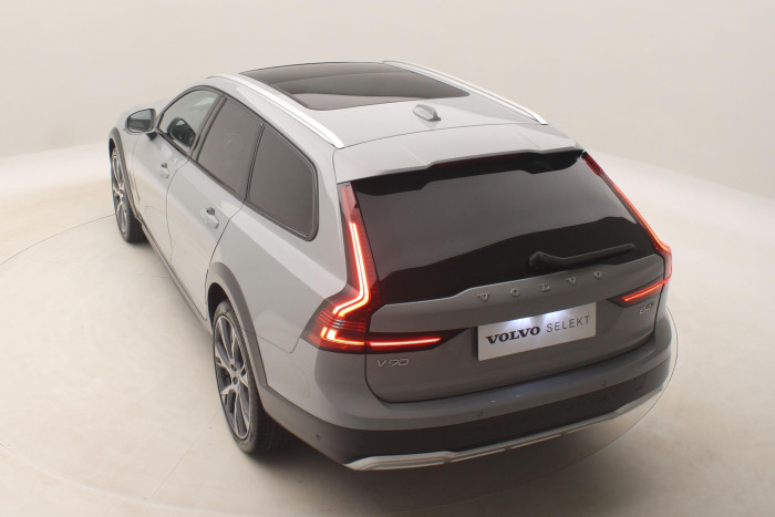 Volvo V90 CC B4 AWD ULTIMATE CZ 1.maj 2.0 CC CC