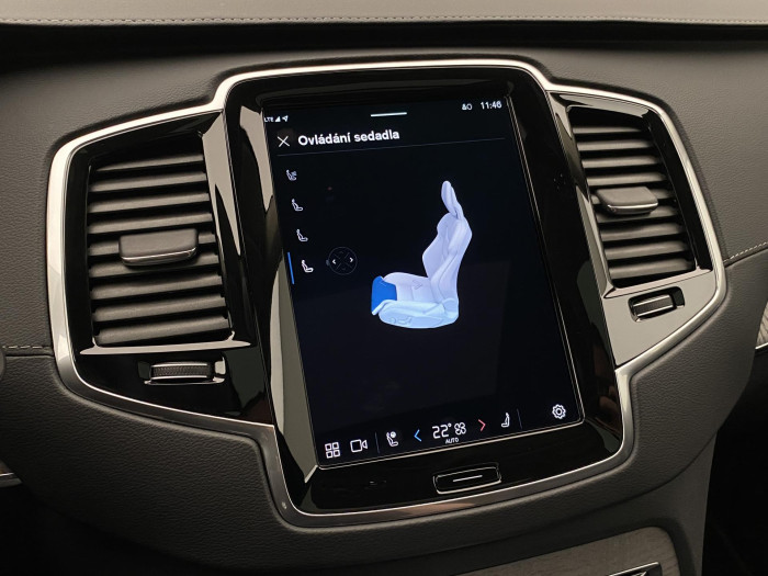 Volvo XC90 T8 AWD ULTRA DARK AUT CZ 7m