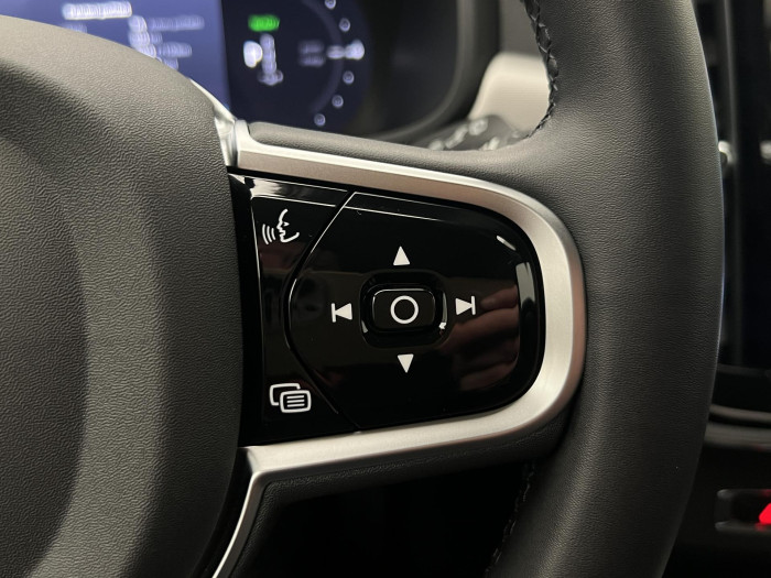 Volvo V90 T6 AWD RECHARGE PLUS DARK AUT