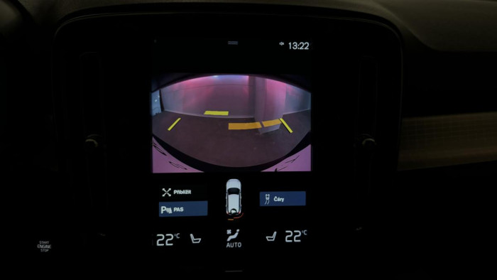 Volvo XC40 T5 TWIN ENGINE REZERVACE