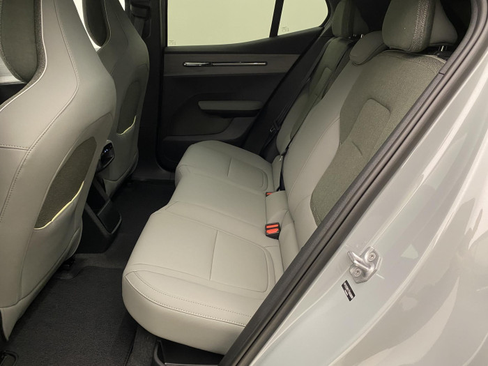 Volvo EX30 PURE ELECTRIC SINGLE PLUS