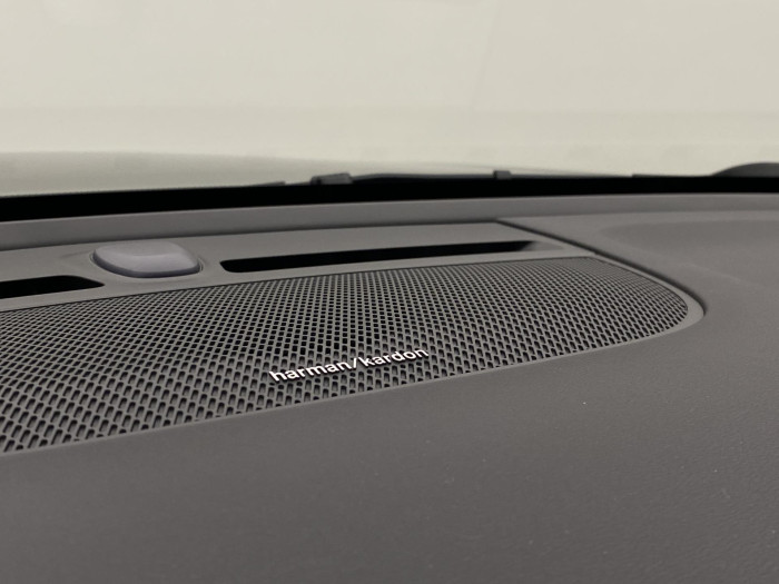 Volvo XC40 B4 AUT PLUS BLACK EDITION