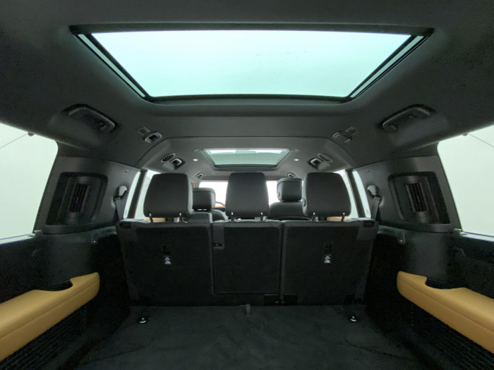 Land Rover Defender 130 D300 HSE AWD AUT CZ 3.0 d