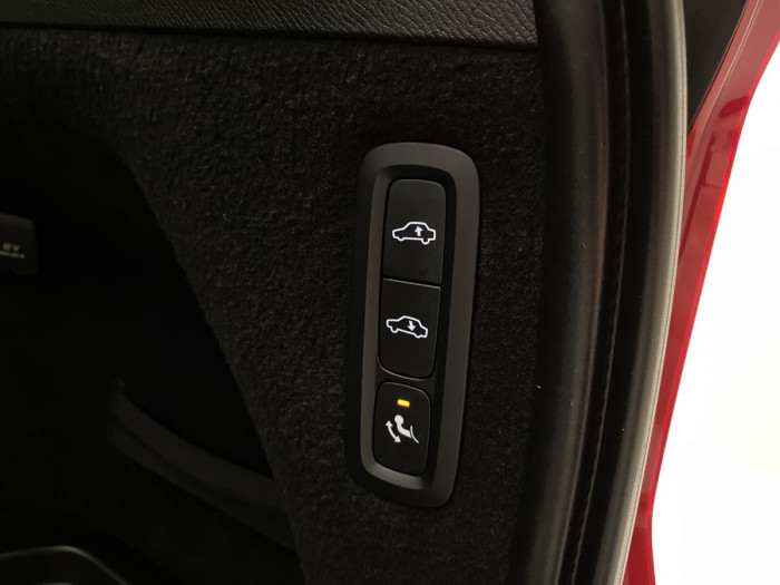 Volvo XC90 B5 AWD INSCRIPTION REZERVACE