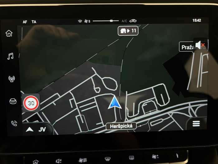 MG ZS 1.5 ESSENTIAL PLUS CZ 1.maj.