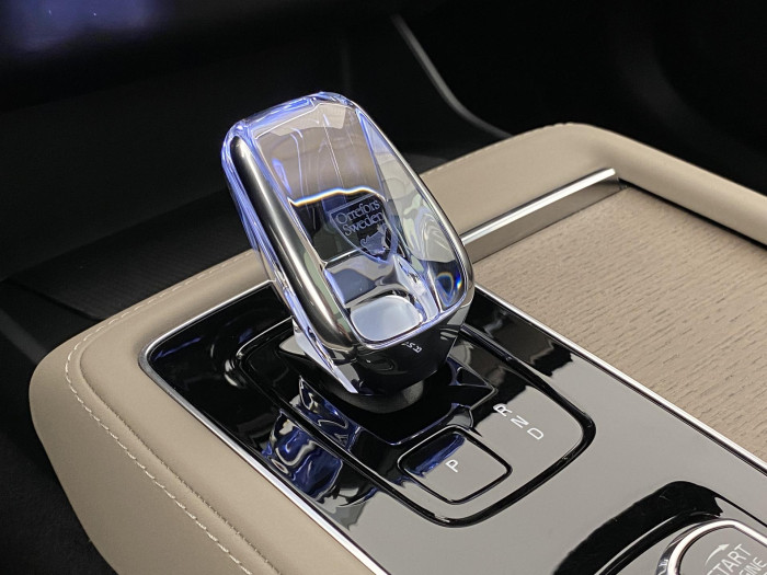 Volvo XC90 T8 AWD RECHARGE REZERVACE