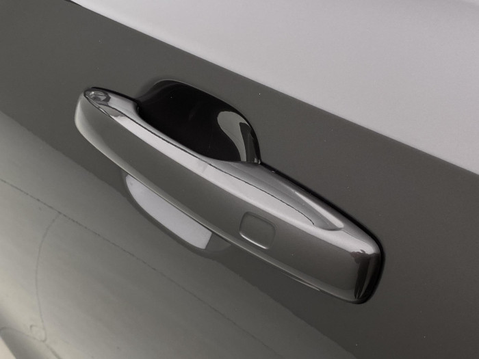 Volvo V90 T8 AWD RECHARGE REZERVACE