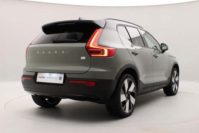 Volvo XC40 PURE ELECTRIC RECHARGE PLUS Plus