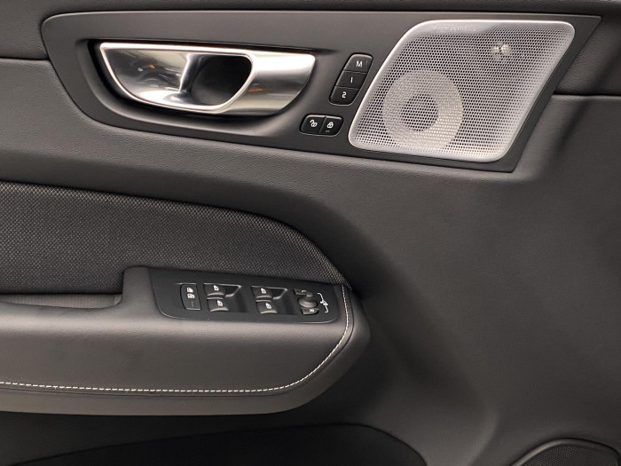 Volvo XC60 B5 AWD ULTRA BLACK EDITION CZ 2.0 Edition