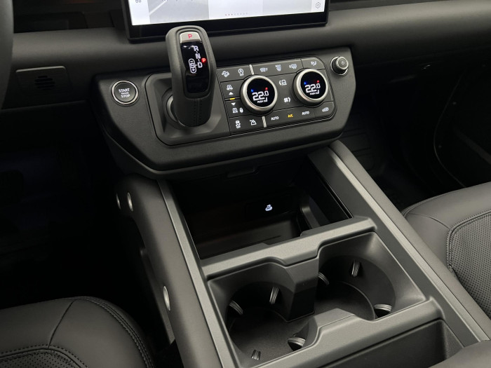 Land Rover Defender 110 D300 X-DYNAMIC SE AWD Aut 3.0 d Dynamic SE