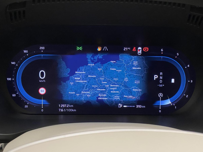 Volvo XC60 B4 AWD ULTIMATE DARK REZERVACE