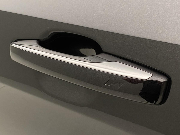 Lynk & Co 01 PHEV DCT AUT 1.maj. REZERVACE