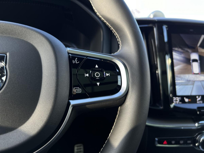 Volvo XC60 T8 AWD R-DESIGN Aut 1.maj.