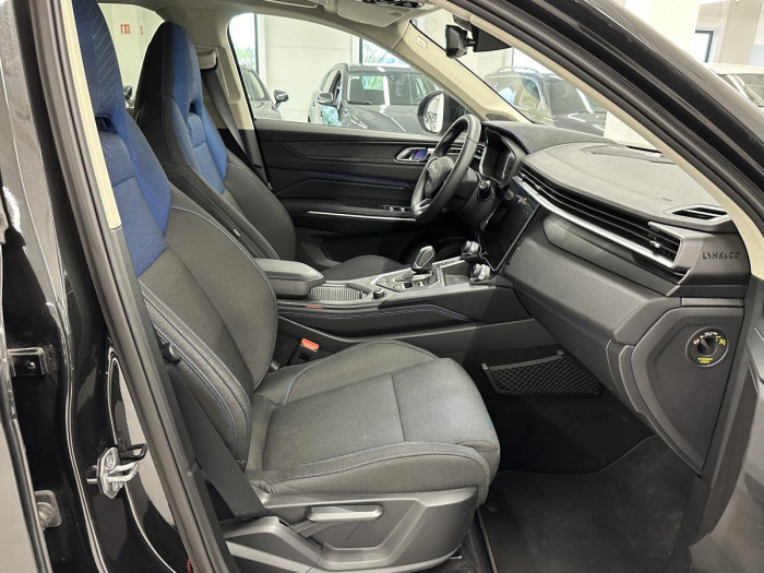 Lynk & Co 01 PHEV DCT AUT 1.maj. REZERVACE