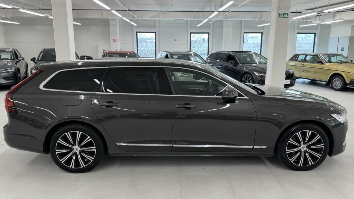 Volvo V90 T6 AWD INSCRIPTION REZERVACE