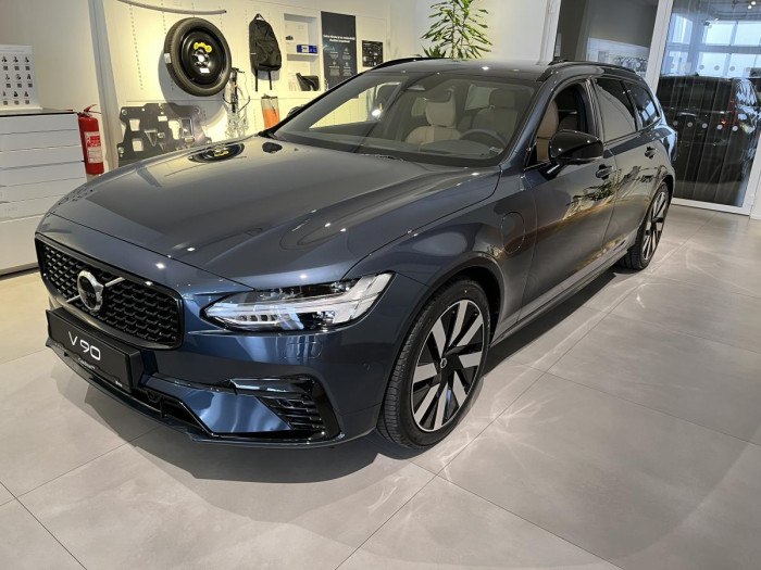 Volvo V90 T6 AWD RECHARGE PLUS DARK Aut