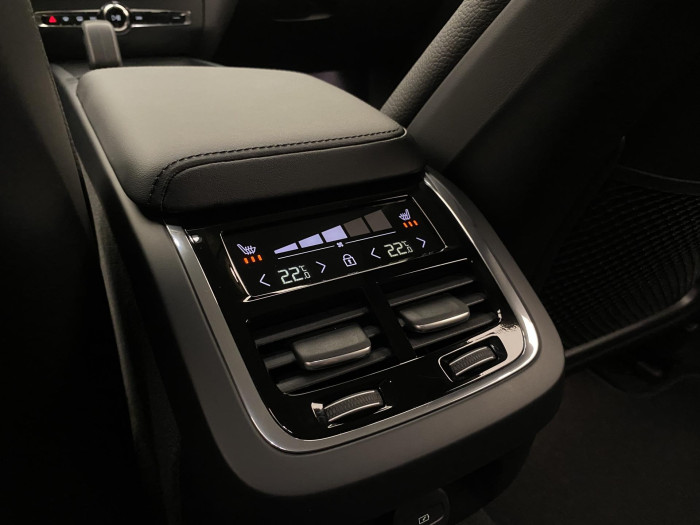 Volvo V60 CC B5 AWD PLUS AUT 1.maj