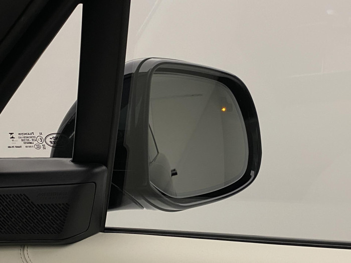 Land Rover Range Rover P550e AUTOBIOGRAPHY SWB