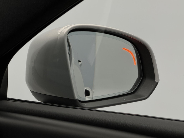 Volvo XC40 B4 PLUS DARK AUT 1. maj