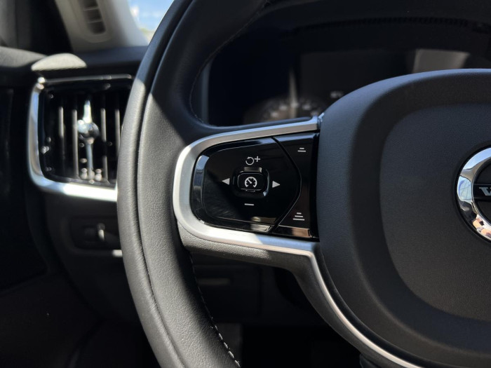 Volvo V90 CROSS COUNTRY B4 AWD Aut 1.maj