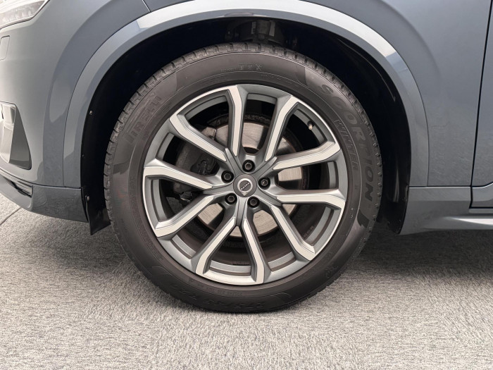 Volvo XC90 B5 AWD R-DESIGN AUT CZ