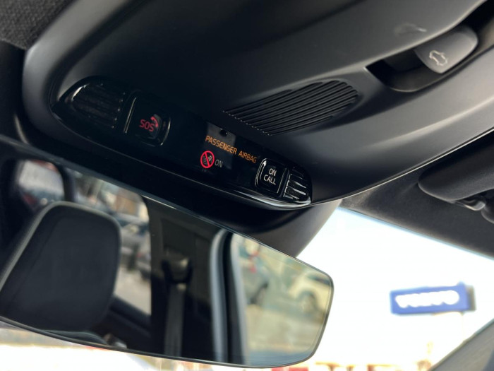 Volvo XC40 T5 R-DESIGN RECHARGE Aut 1.maj