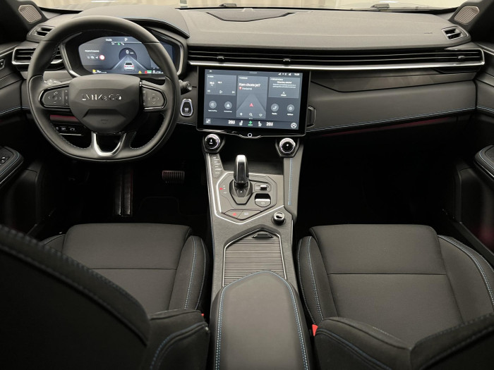 Lynk & Co 01 PHEV DCT AUT 1.maj.