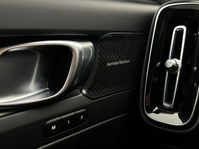 Volvo XC40 B4 PLUS BRIGHT AUT CZ