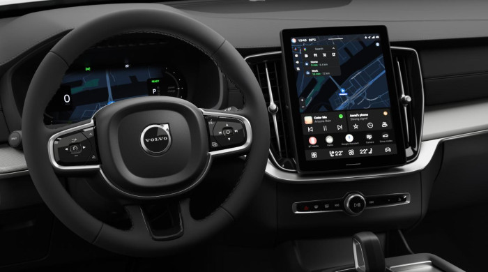 Volvo XC90 T8 AWD RECHARGE CORE 7míst AUT