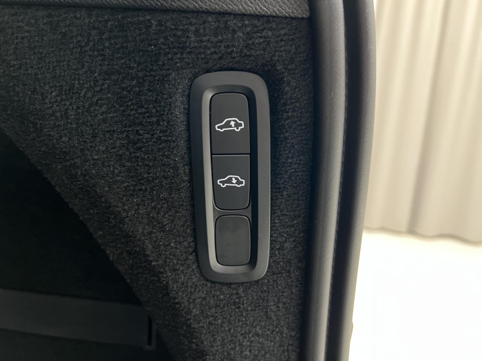 Volvo XC90 T8 AWD RECHARGE ULTRA BRIGHT