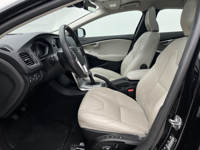 Volvo V40 D2 INSCRIPTION 2.0 d