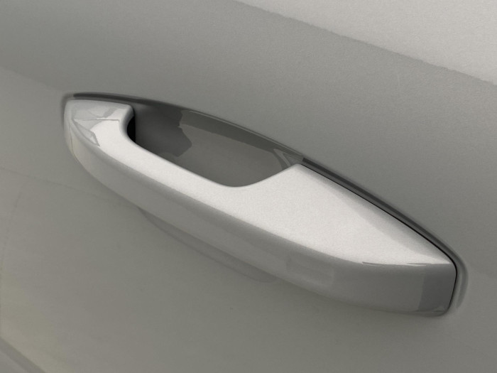 Volvo XC40 B3 DARK PLUS AUT CZ