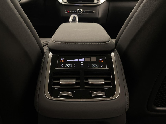 Volvo XC90 T8 AWD RECHARGE DARK PLUS 7m