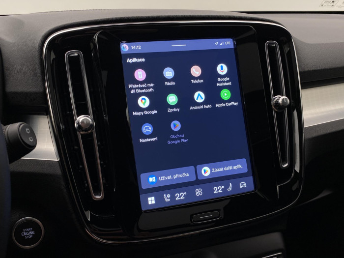 Volvo XC40 B3 AUT PLUS BLACK EDITION