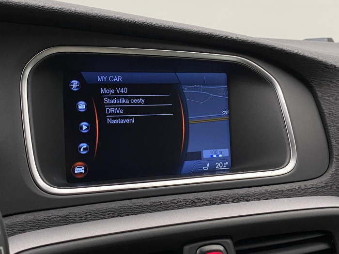 Volvo V40 D3 NAVIGACE AUT REZERVACE 2.0 d